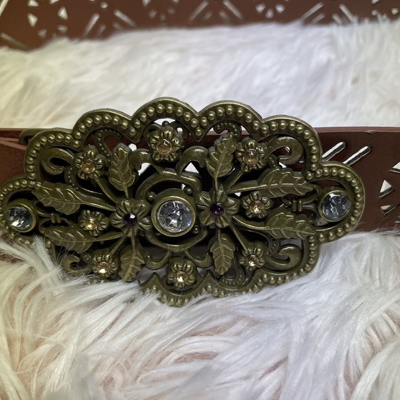 Accessories - Brown Laser Cut Faux‎ Leather Belt Rhinestone Buckle Womens size 5  Boho Chic